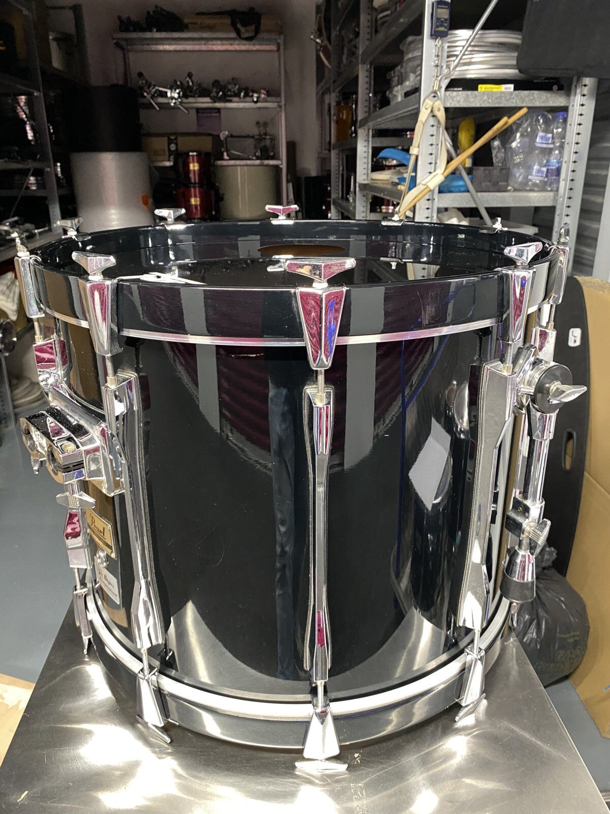 Pearl BLX bassdrum 22x18” Piano black.