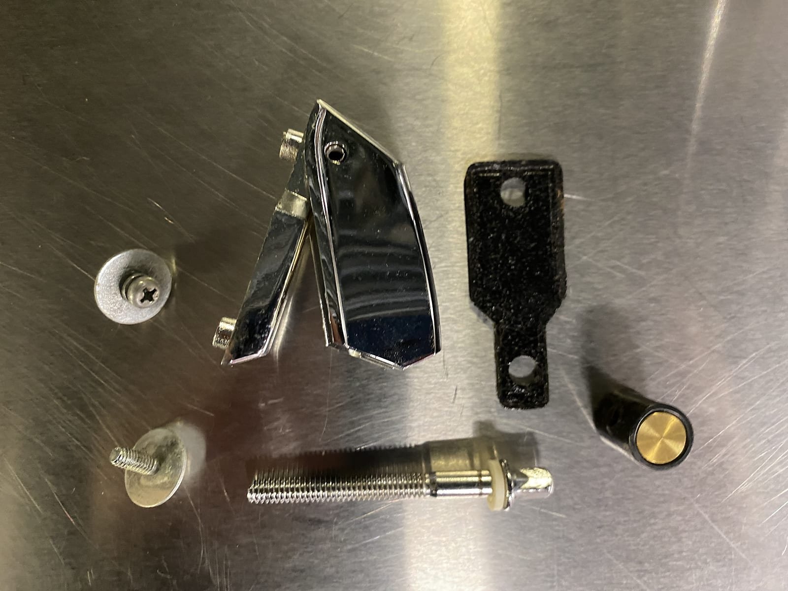 Pearl GL-01 Supergripper lugs for tom and snare